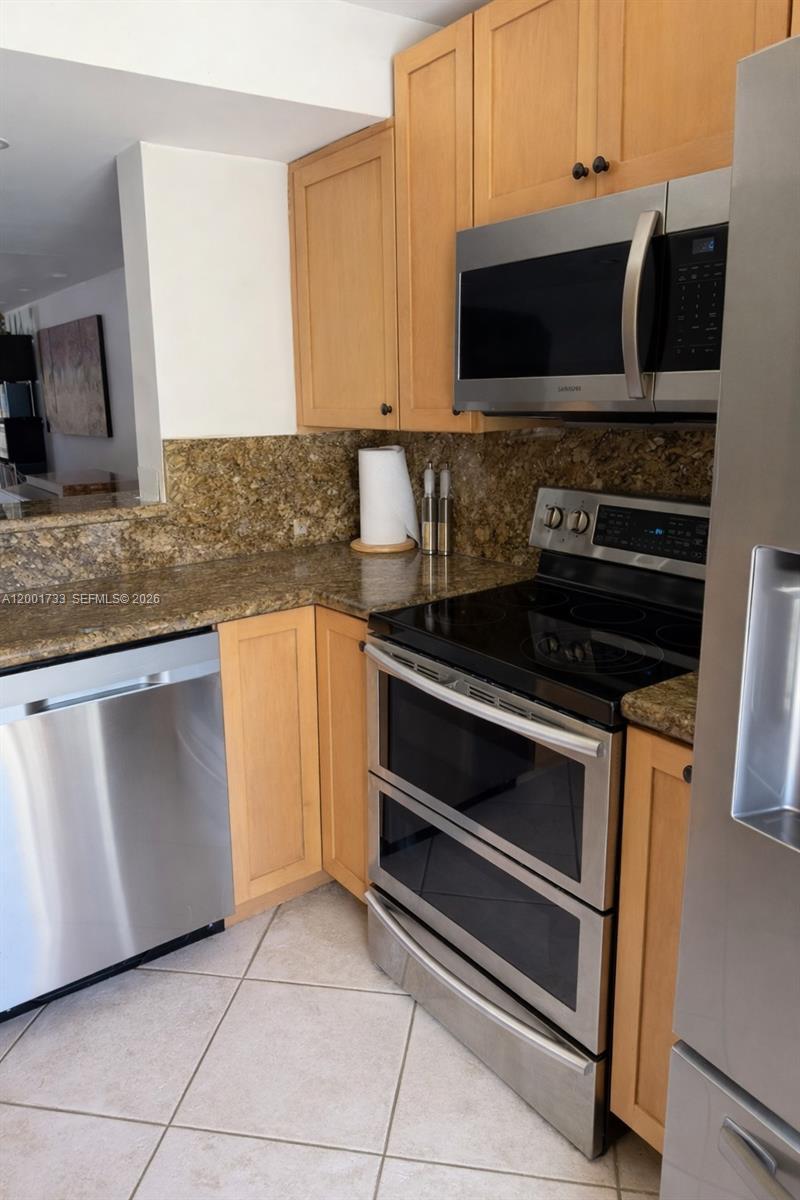 2661 NE 164th St # 40, North Miami Beach FL 33160 photo 5