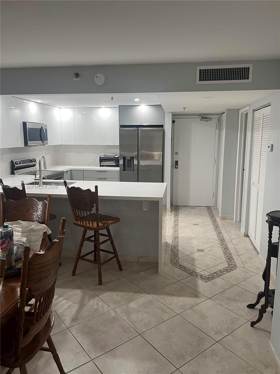 2625 Collins Ave # 1101, Miami Beach FL 33140 photo 3