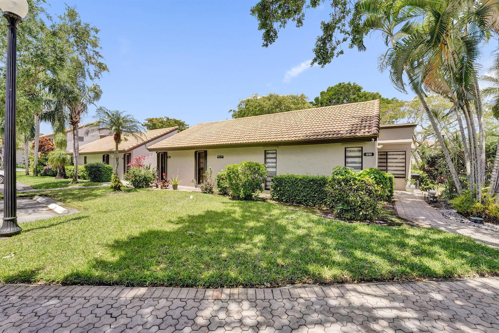 9707 N New River Canal Road # 221, Plantation FL 33324