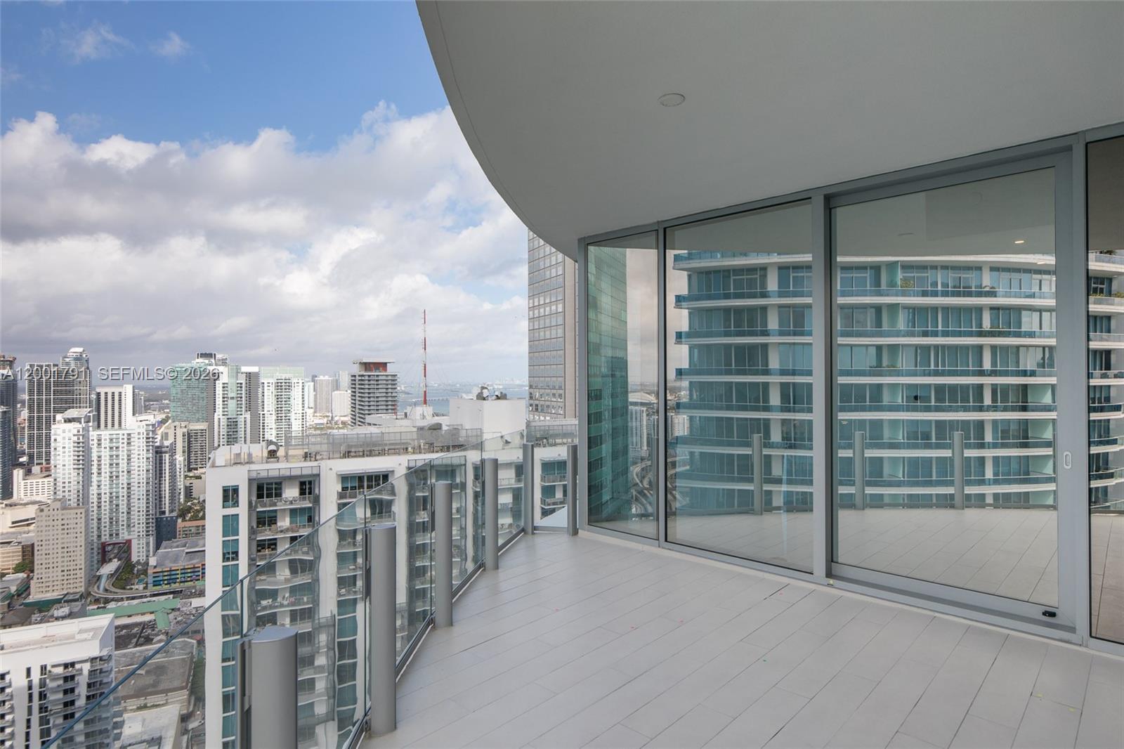 300 Biscayne Boulevard Way # 4708W, Miami FL 33131
