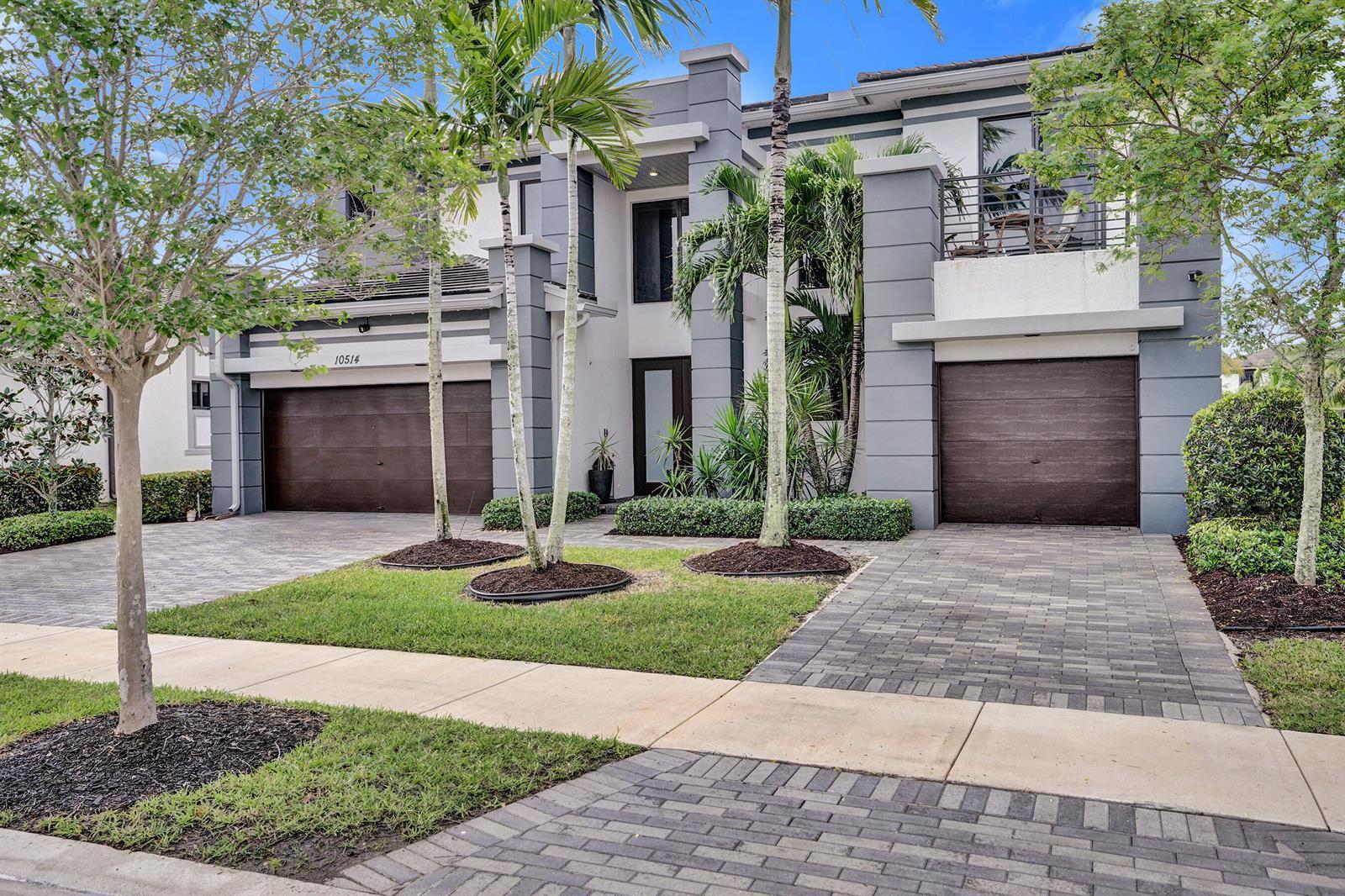 10514 N Lago Vista Circle, Parkland FL 33076 photo 2