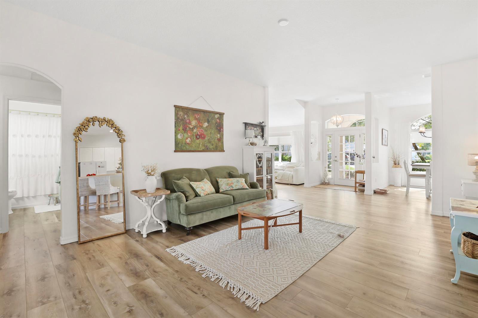 375 E Temple Ct Court SW, Vero Beach FL 32968 photo 5