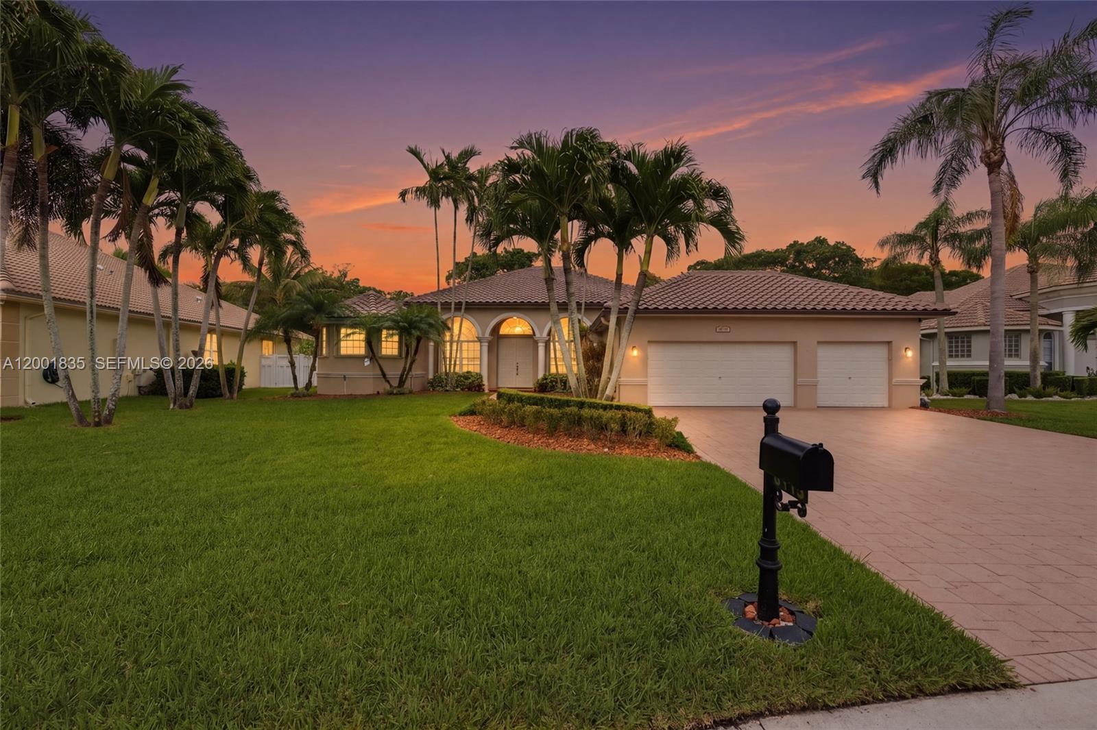 6113 NW 53rd Cir, Coral Springs FL 33067