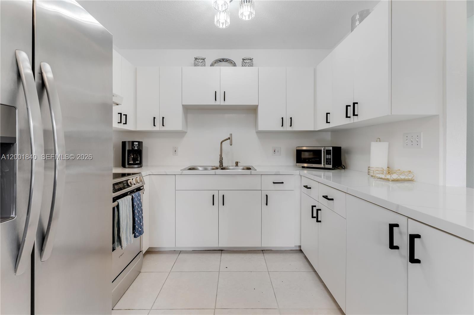 9771 Martinique Dr, Cutler Bay FL 33189 photo 4