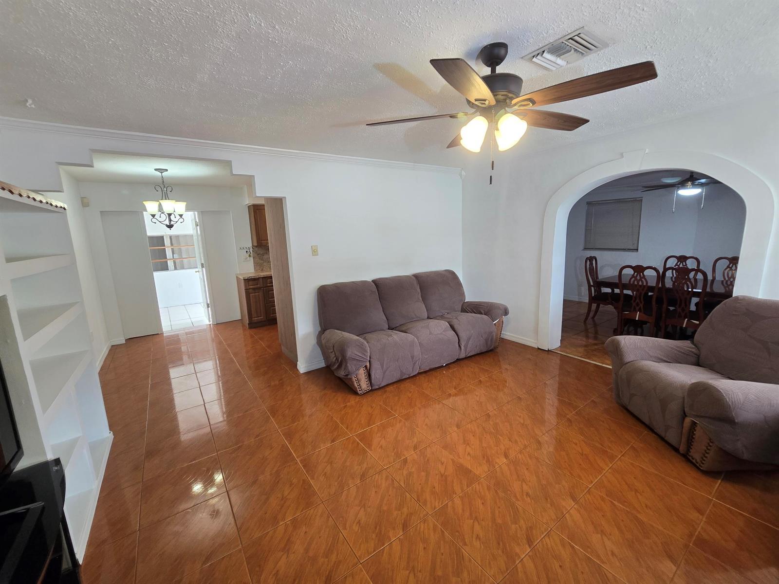 6510 Sheridan Street, Hollywood FL 33024 photo 2