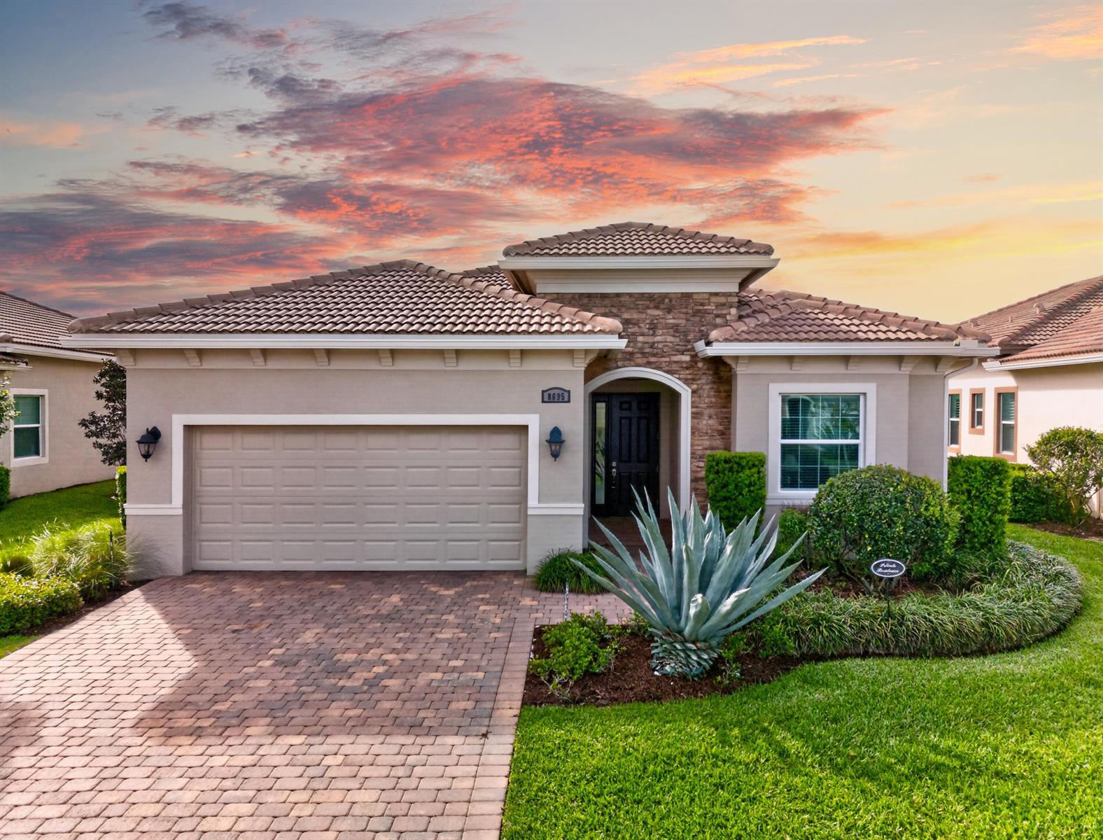 8695 SW Carrara Way, Port St. Lucie FL 34987