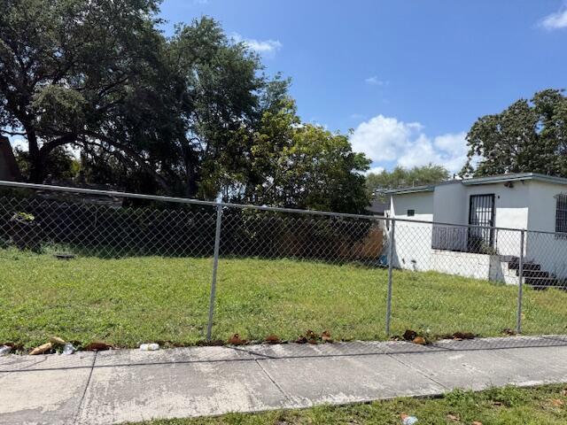 1580 NW 77th Terrace, Miami FL 33147 photo 5