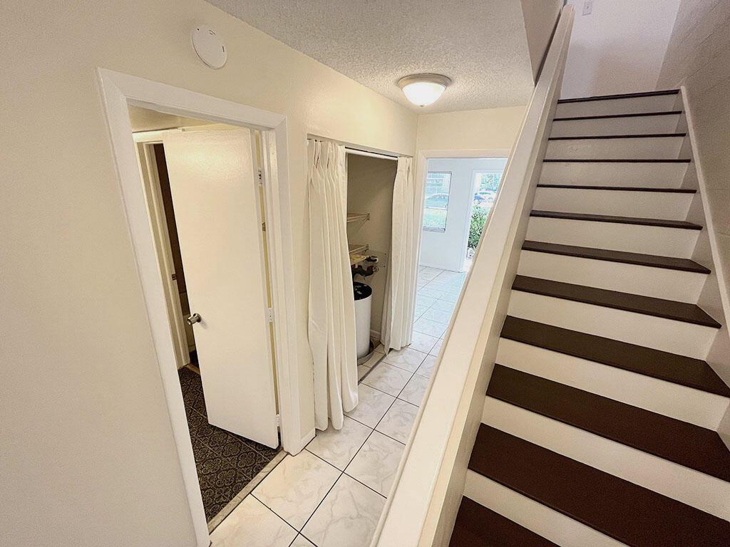 2828 Tennis Club Drive # 207, West Palm Beach FL 33417