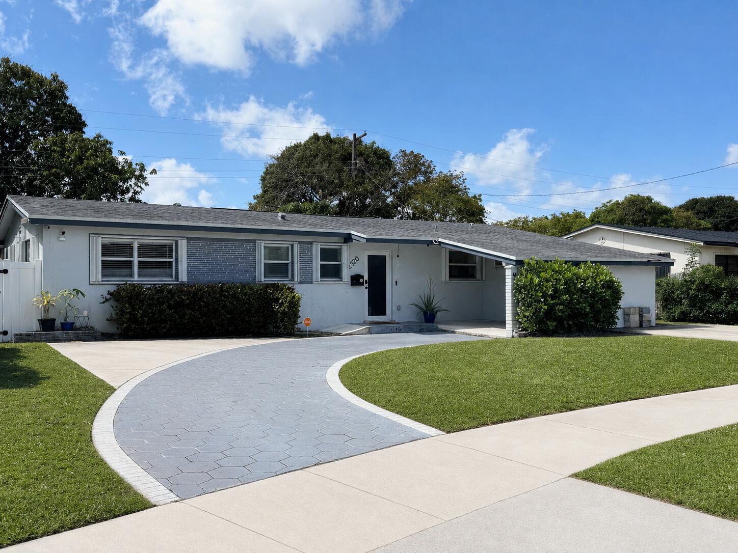 2320 NW 191st Terrace, Miami Gardens FL 33056 photo 3