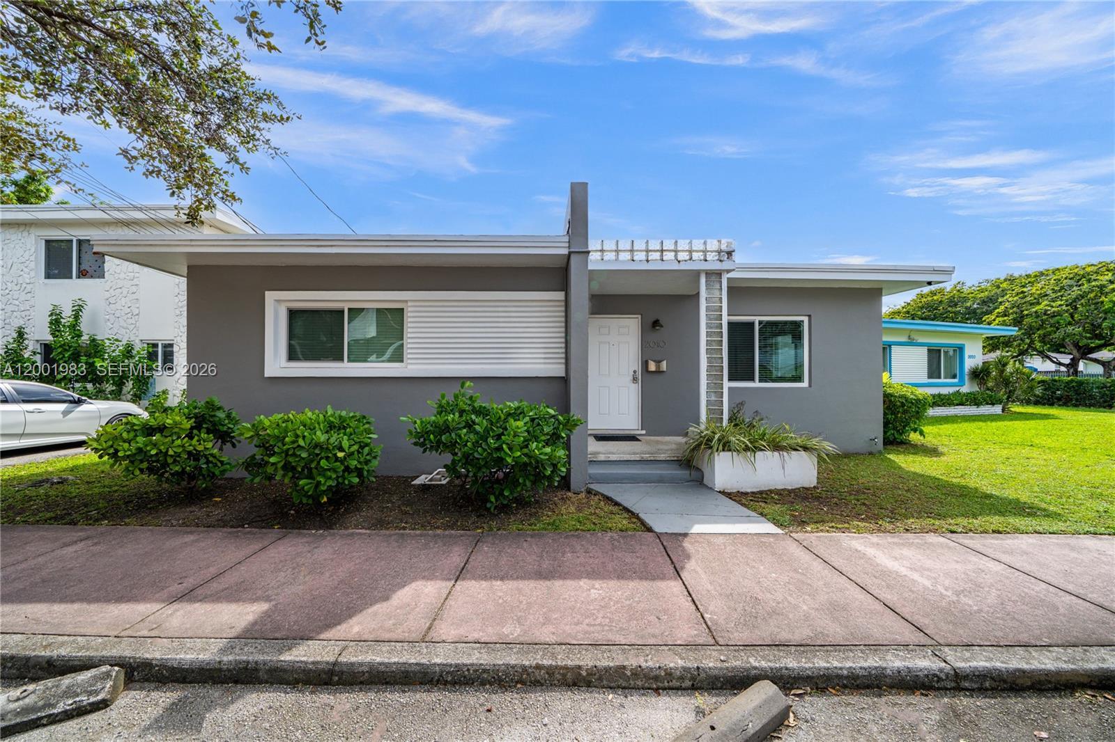 2010 Calais Dr, Miami Beach FL 33141 photo 2