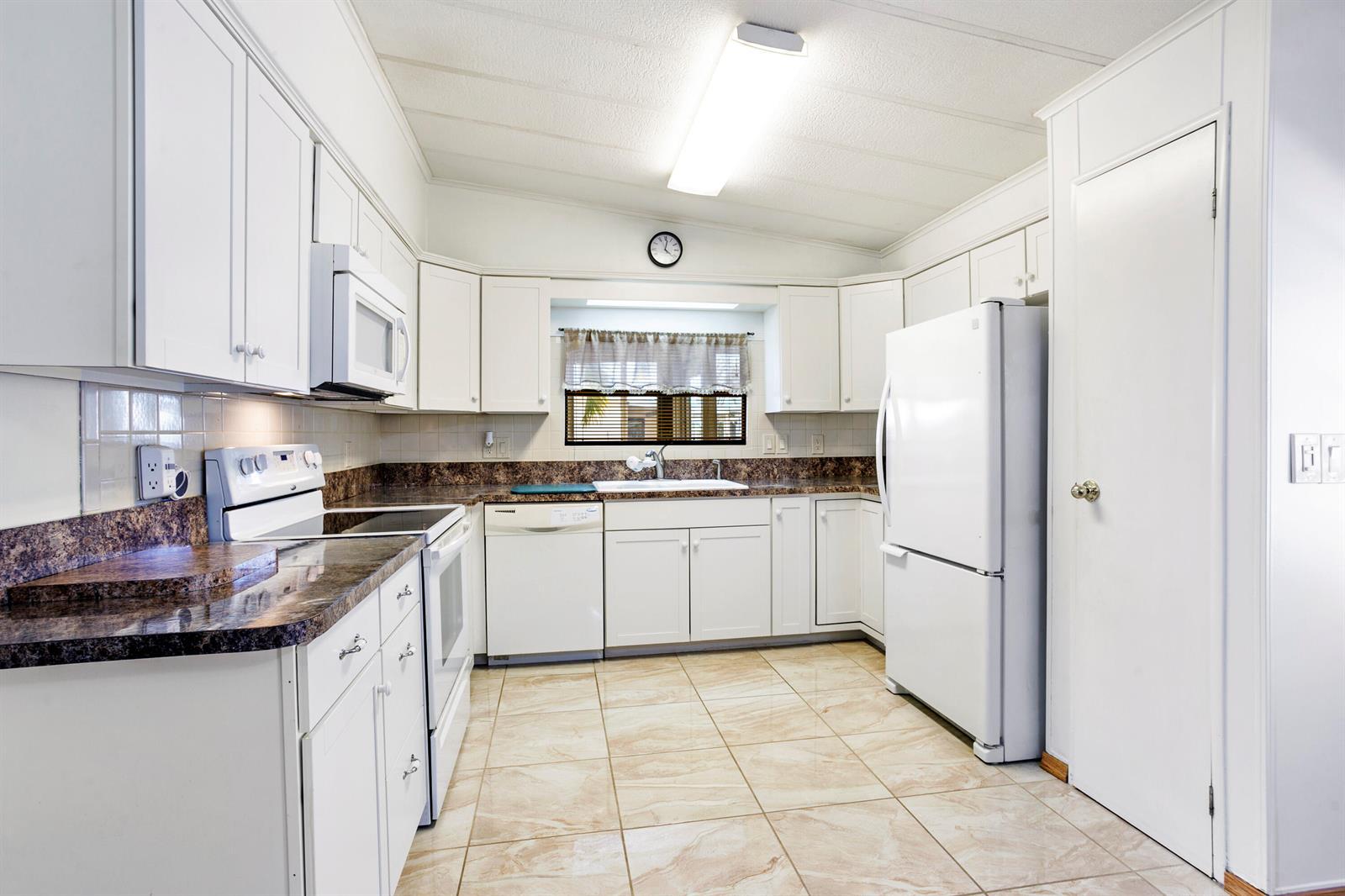 48014 Jaruco Bay, Boynton Beach FL 33436 photo 4