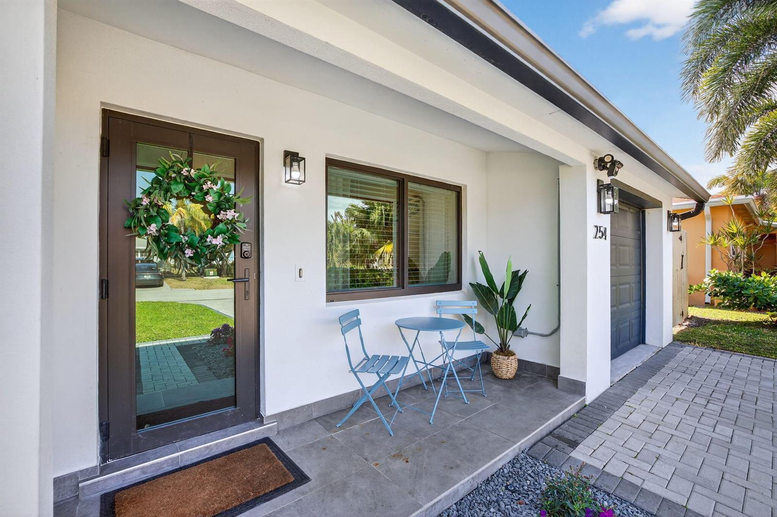 254 NE 20th Street, Delray Beach FL 33444 photo 2