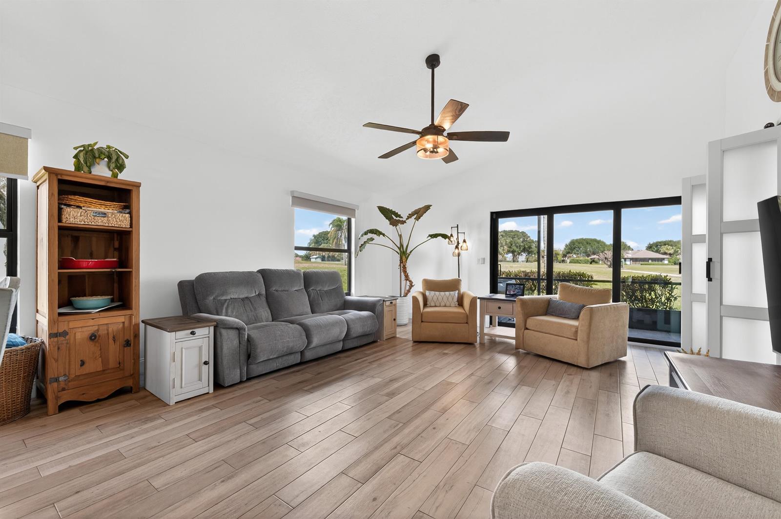 6757 SE Yorktown Drive, Hobe Sound FL 33455 photo 4
