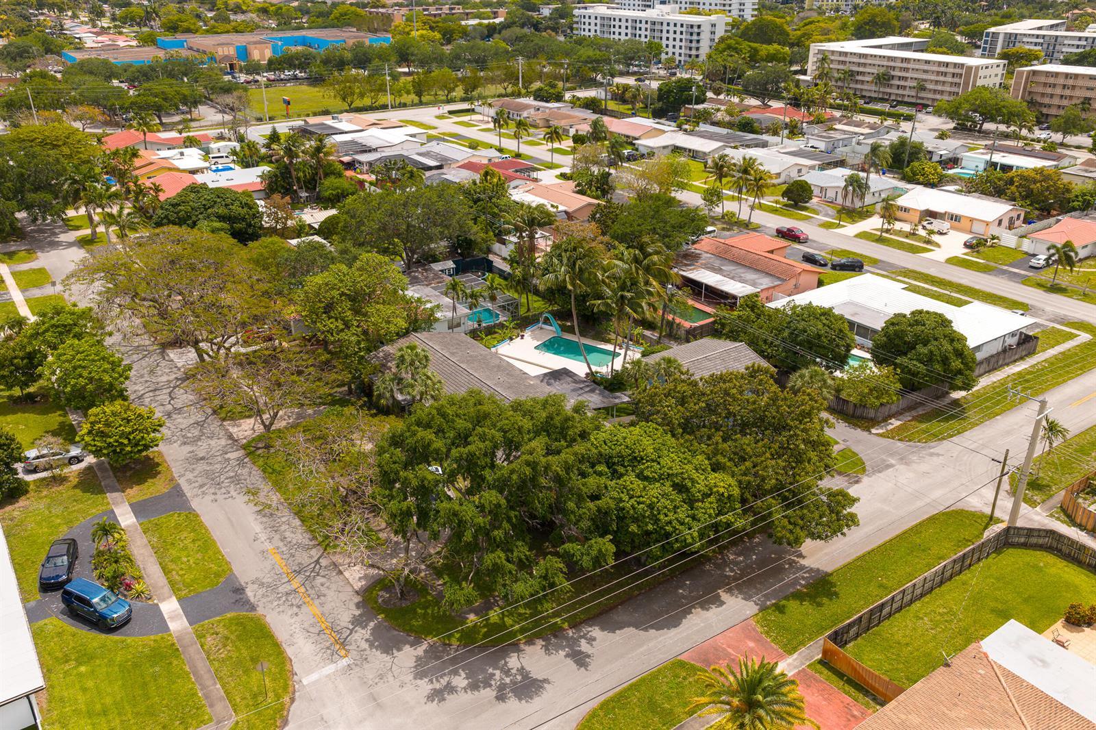 4734 Jefferson Street, Hollywood FL 33021 photo 4