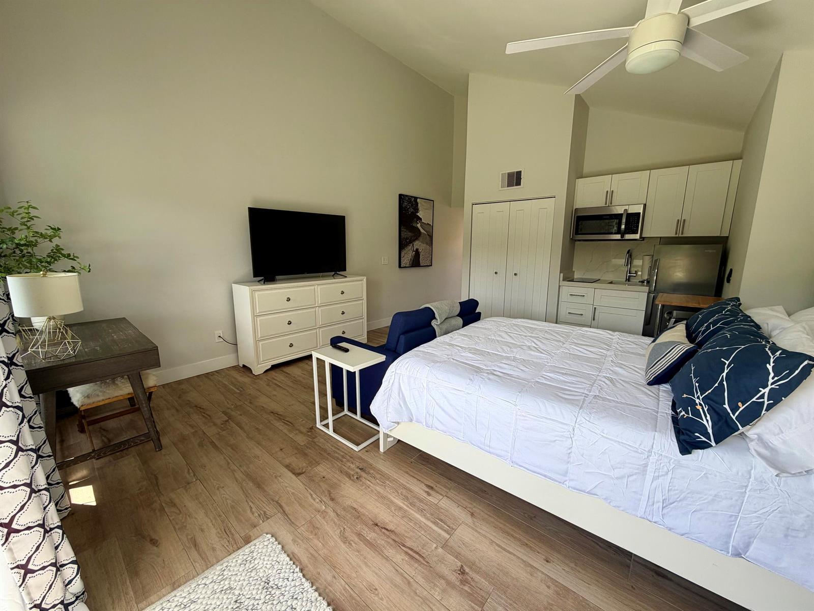 11863 Wimbledon Circle # 536, Wellington FL 33414 photo 2
