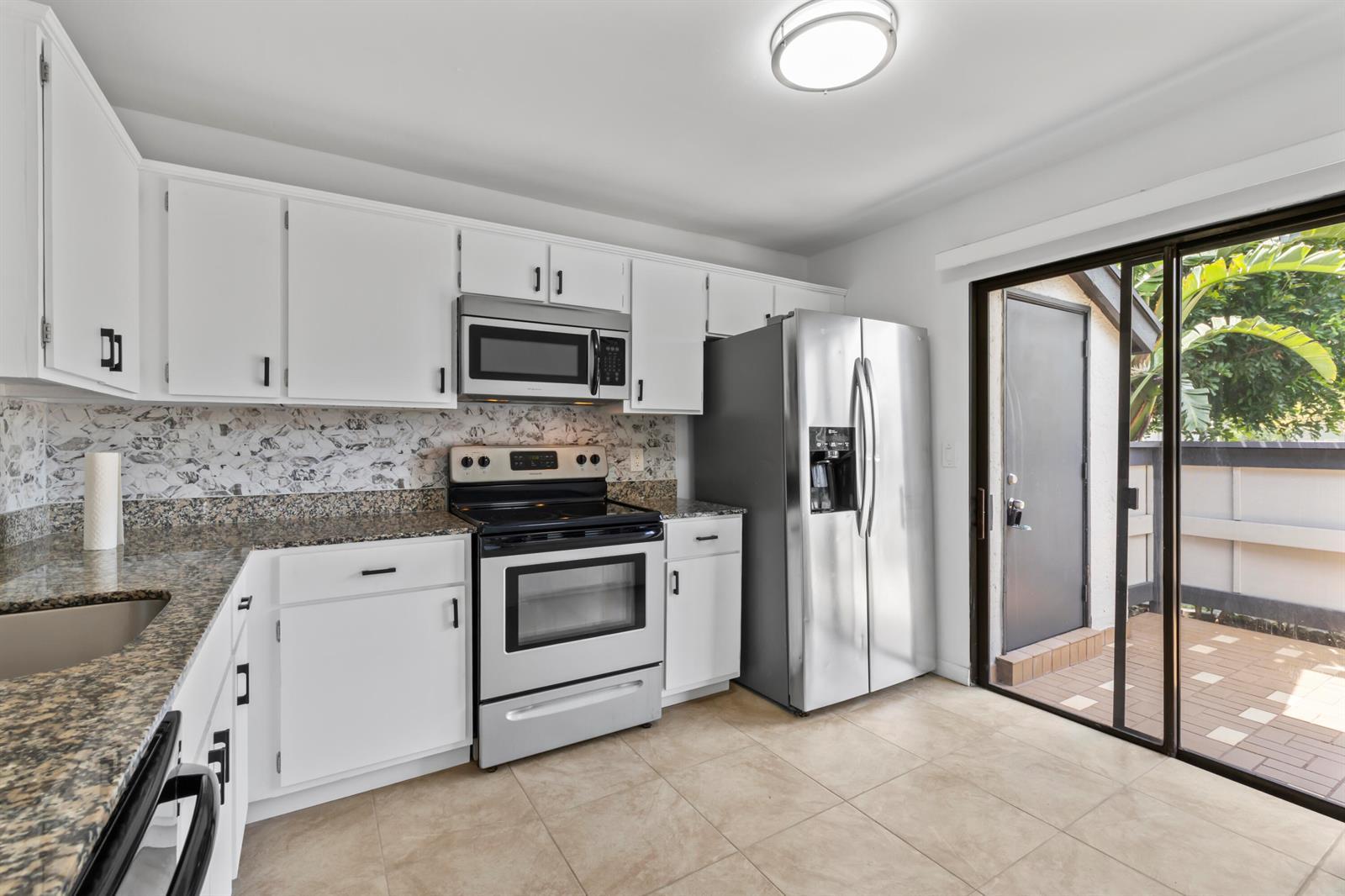 364 Quebec Court, Royal Palm Beach FL 33411 photo 3