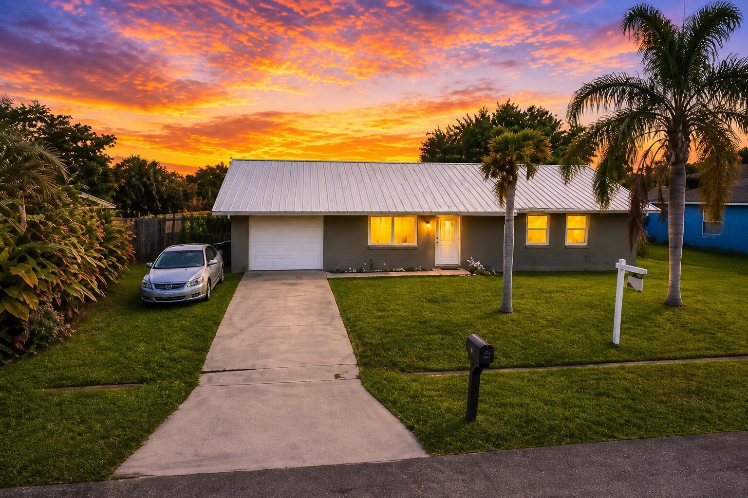 956 SE Browning Avenue, Port St. Lucie FL 34983