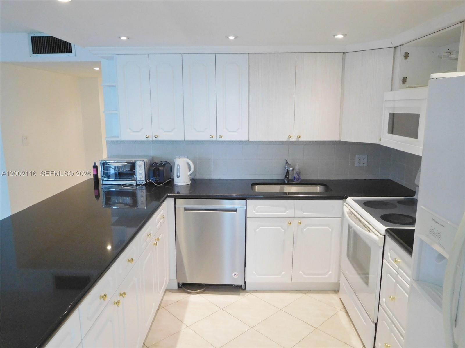 3800 S Ocean Dr # 305, Hollywood FL 33019 photo 4