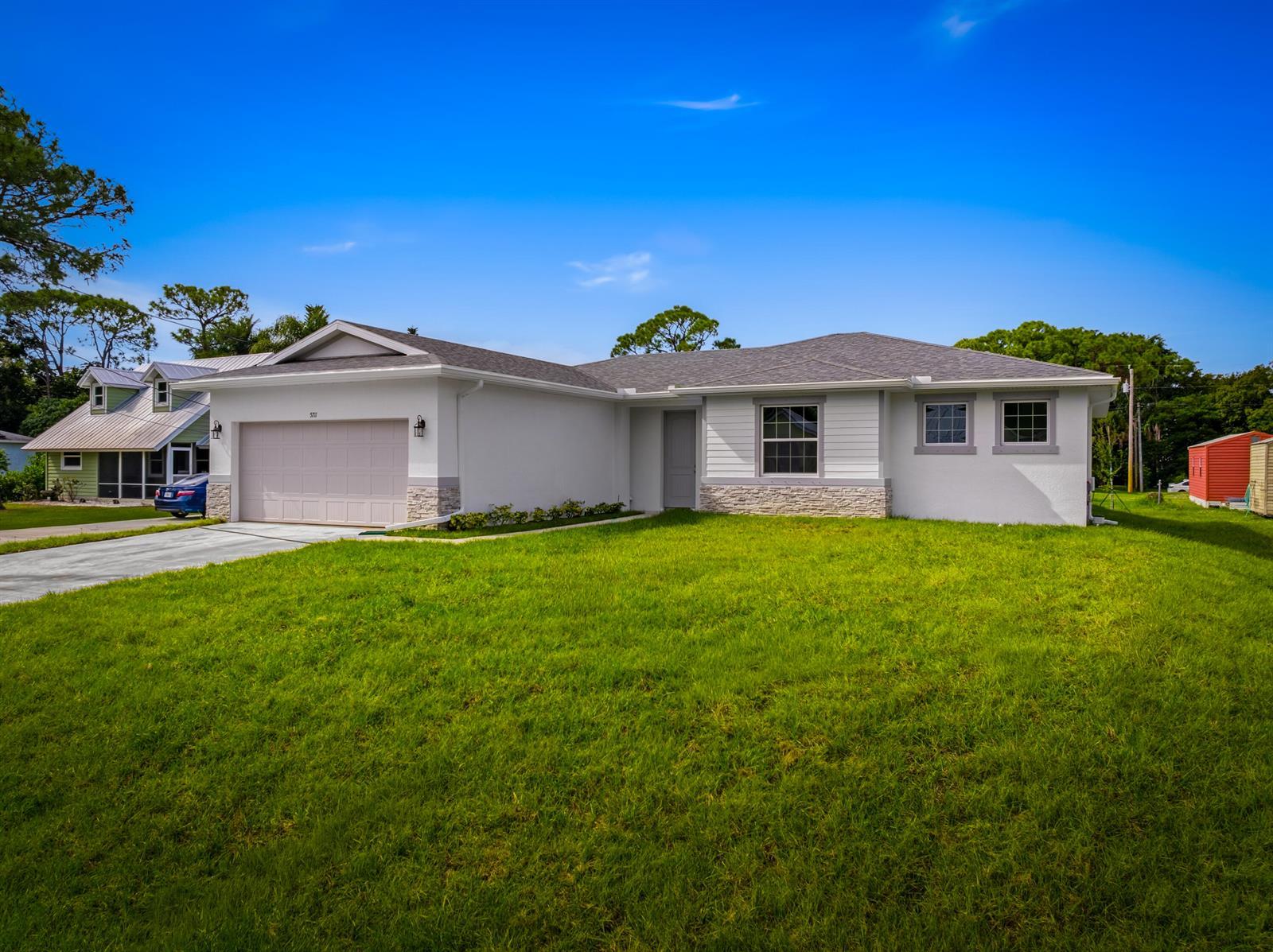 5808 Bamboo Drive, Fort Pierce FL 34982 photo 2