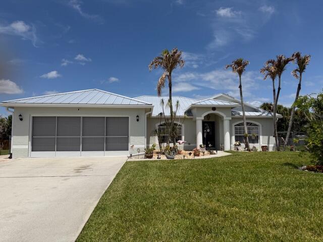 925 SW Worcester Lane SW, Port St. Lucie FL 34953