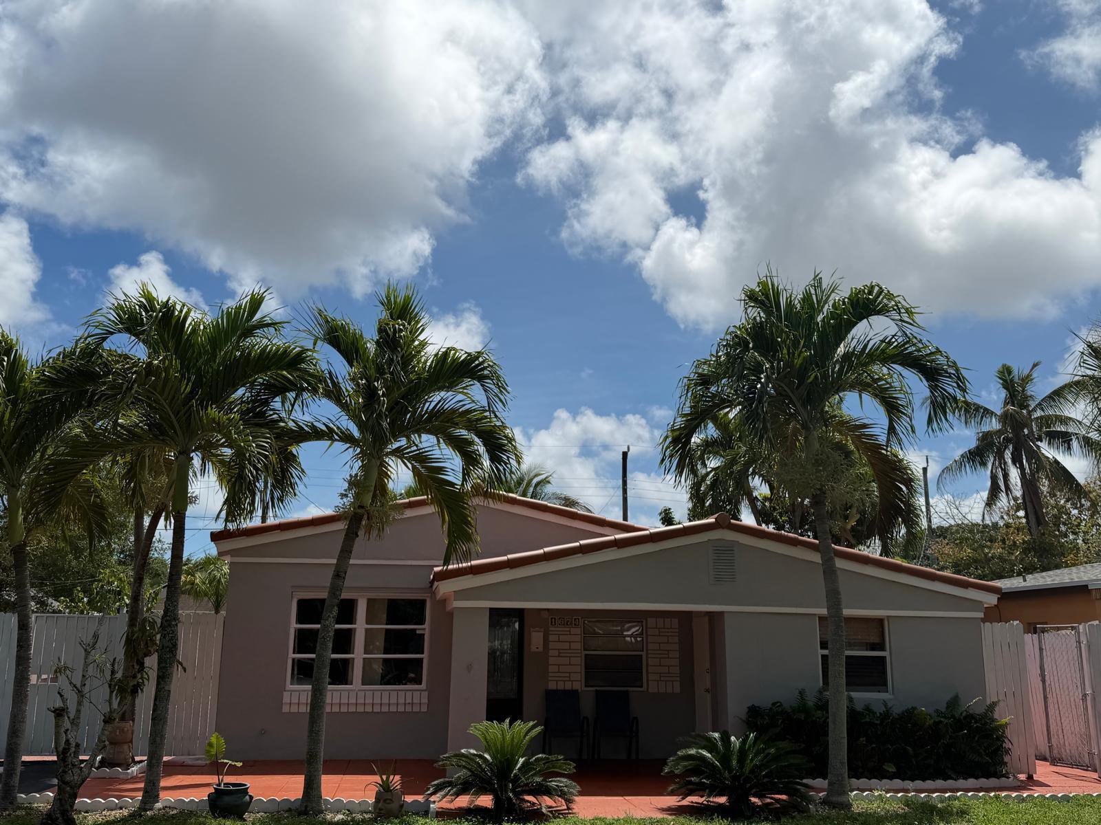 1674 NE 169th Street, North Miami Beach FL 33162 photo 2