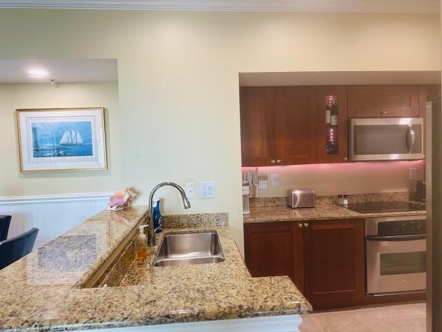 975 NW Flagler Avenue # 403, Stuart FL 34994 photo 5