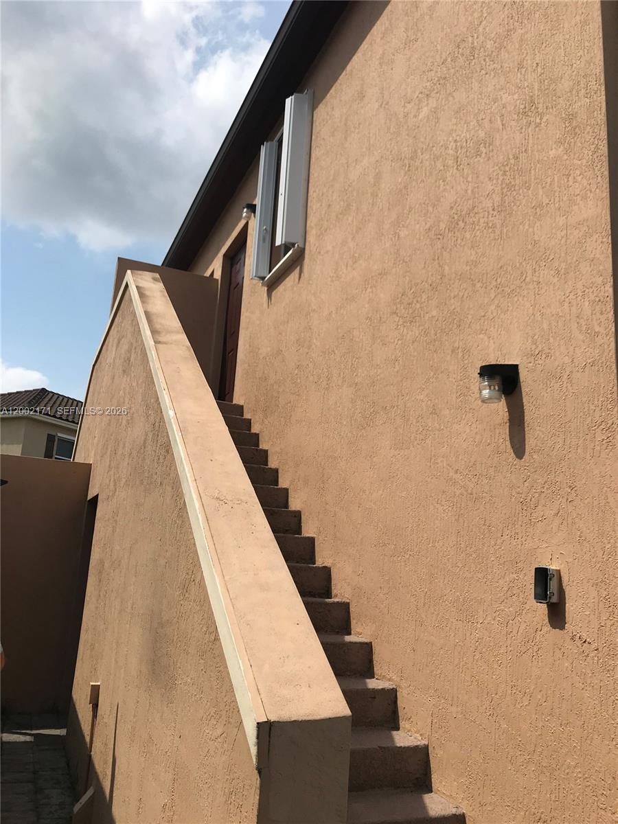 9515 SW 171st Path, Miami FL 33196 photo 2