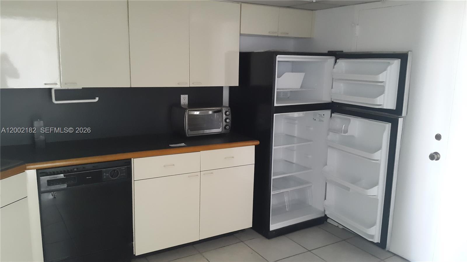 2750 NE 183rd St # 1504, Aventura FL 33160 photo 4