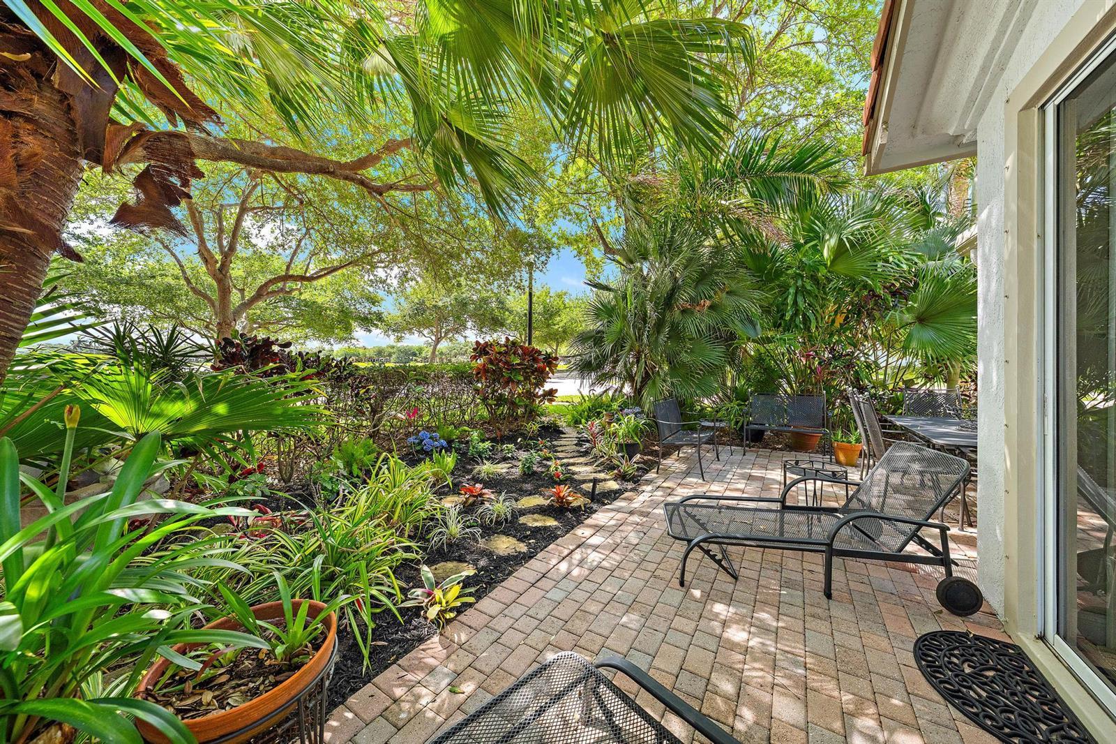 520 Tomahawk Court, Palm Beach Gardens FL 33410 photo 5