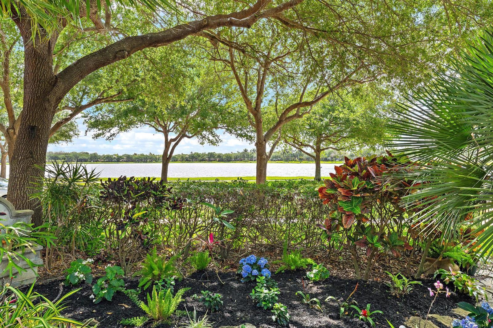 520 Tomahawk Court, Palm Beach Gardens FL 33410 photo 4