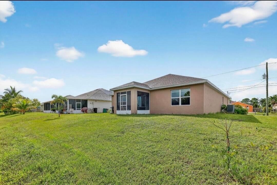 543 SW Whitmore Drive, Port St. Lucie FL 34984 photo 2