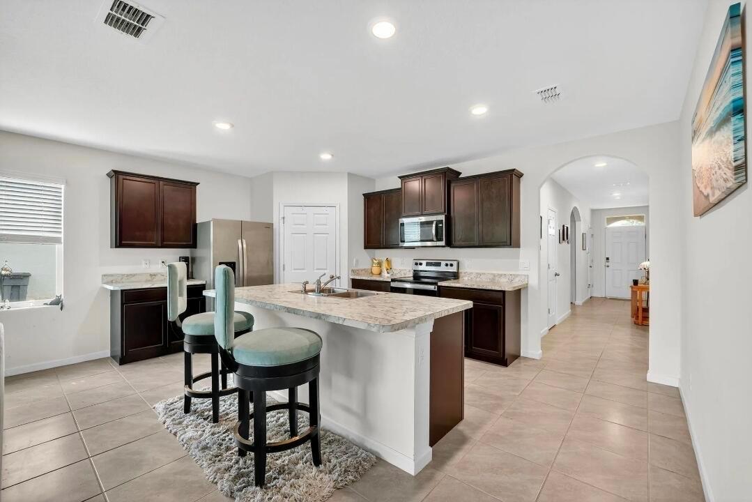 543 SW Whitmore Drive, Port St. Lucie FL 34984 photo 4