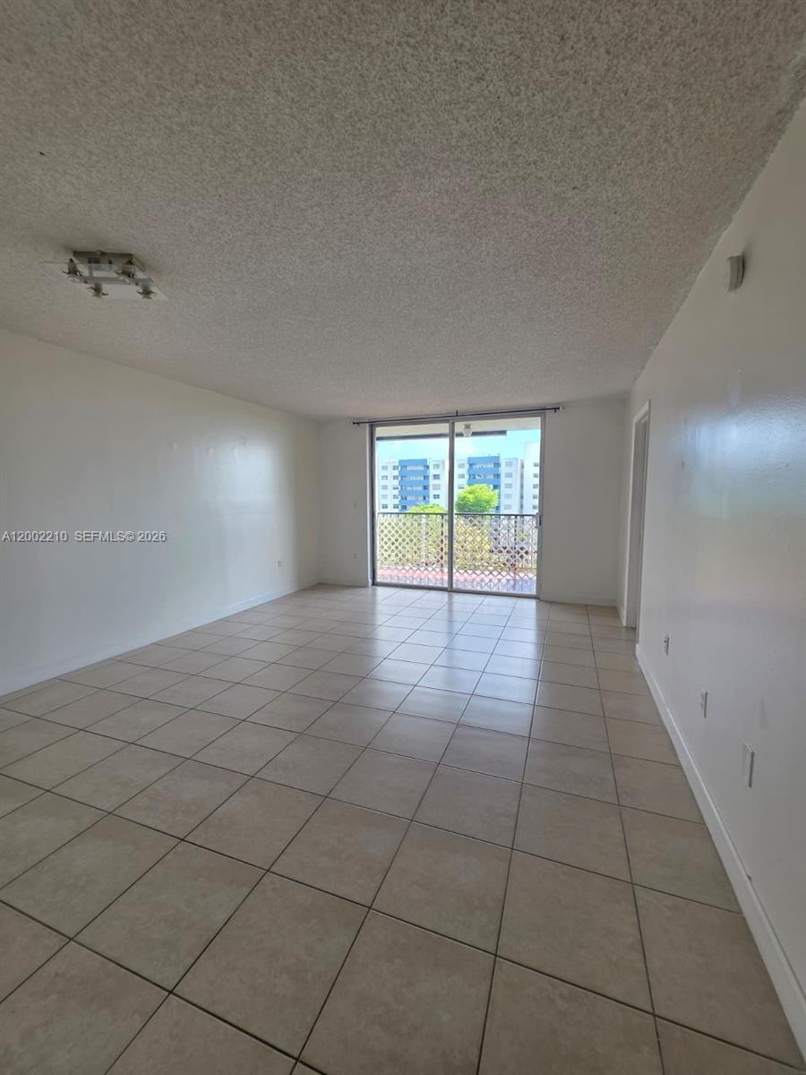 5055 NW 7th St # 602, Miami FL 33126 photo 2