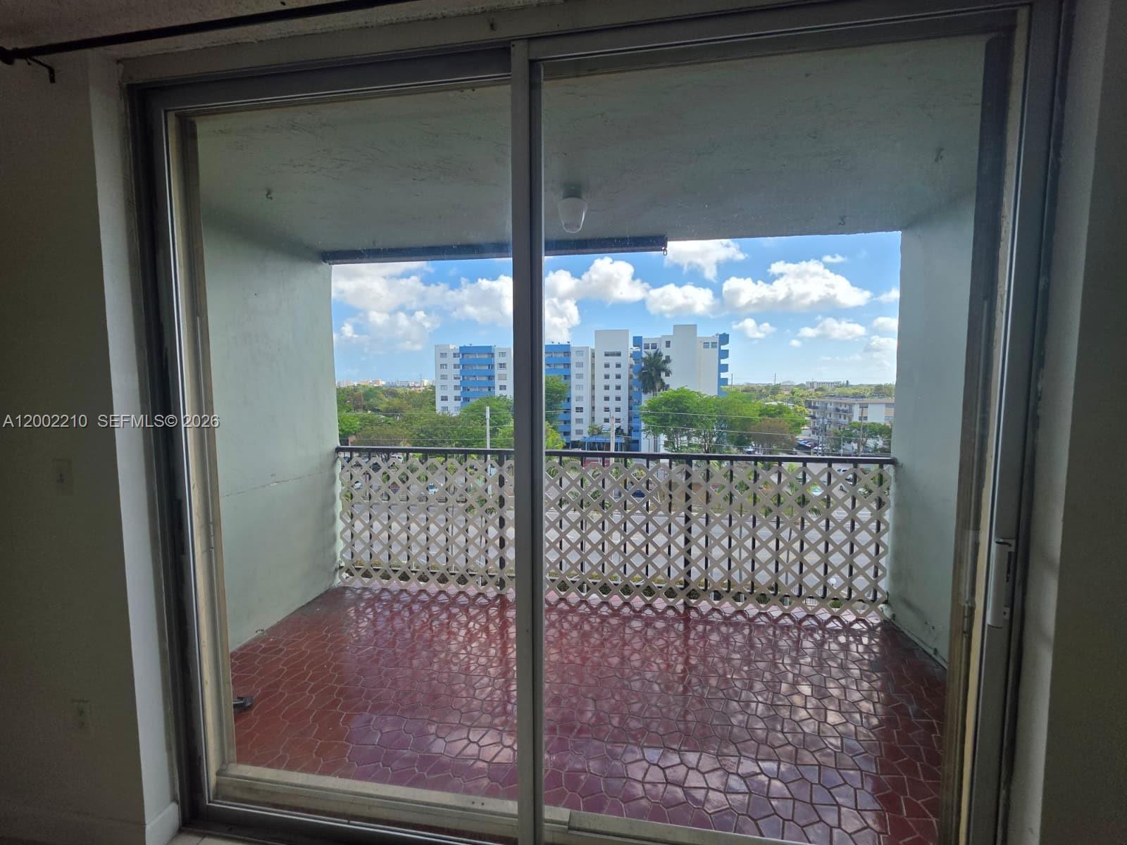 5055 NW 7th St # 602, Miami FL 33126 photo 3