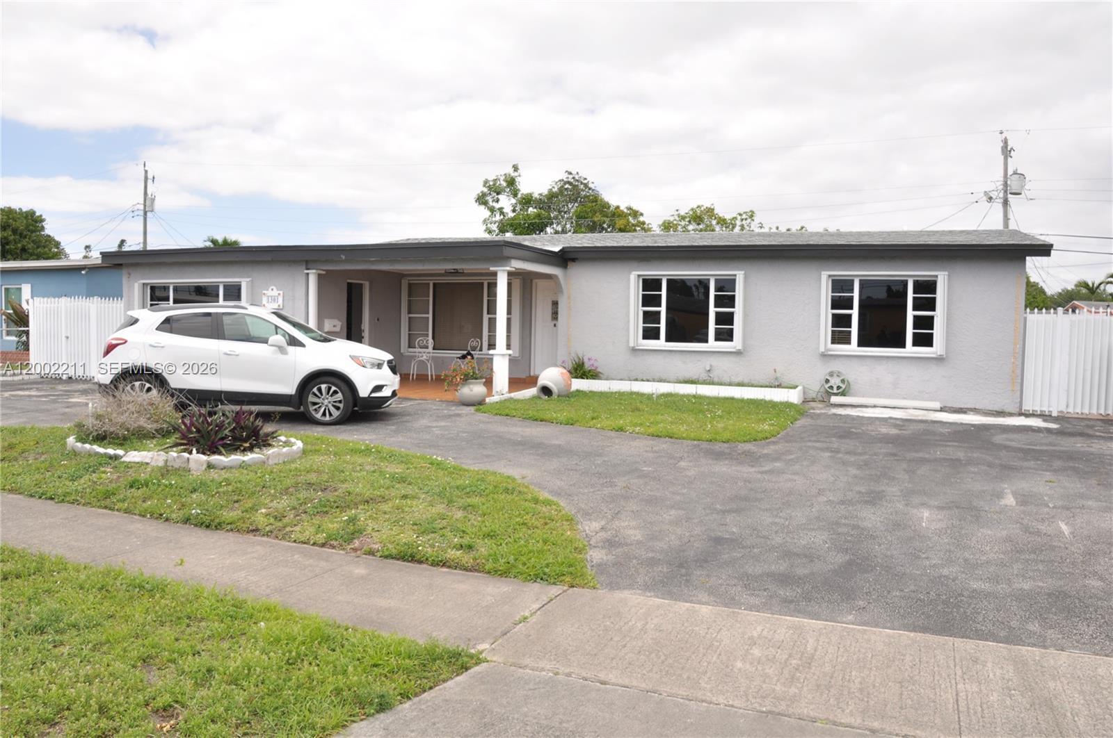 1301 W 61st Pl, Hialeah FL 33012