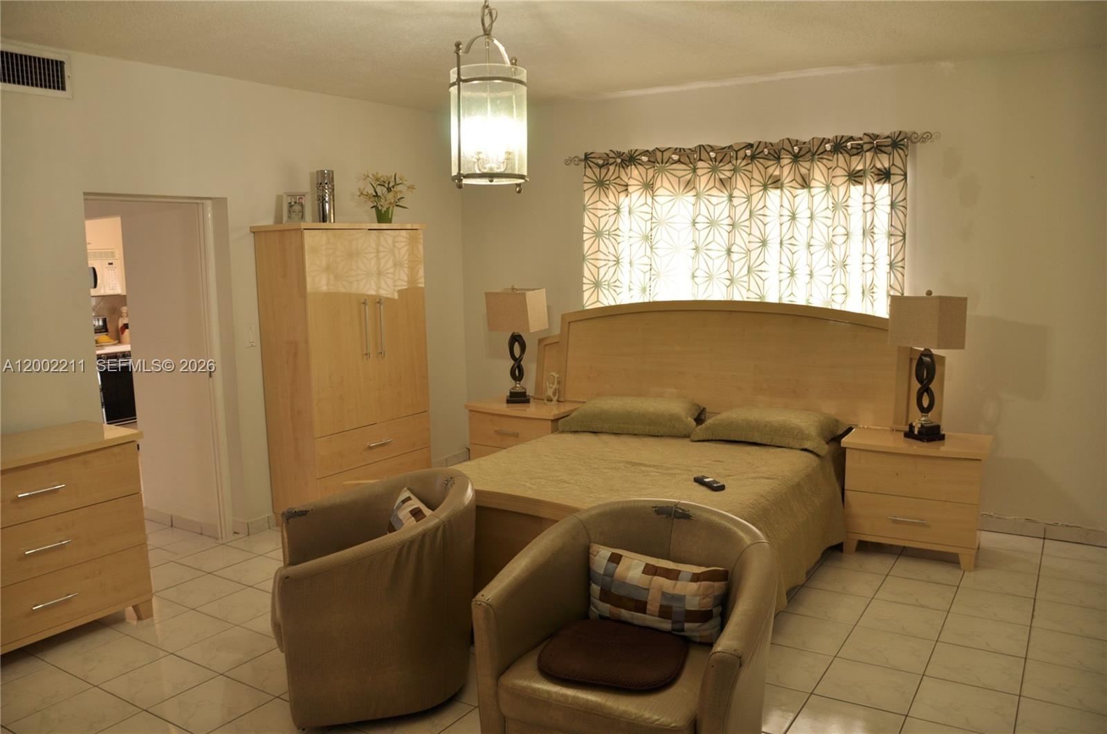 1301 W 61st Pl, Hialeah FL 33012 photo 5