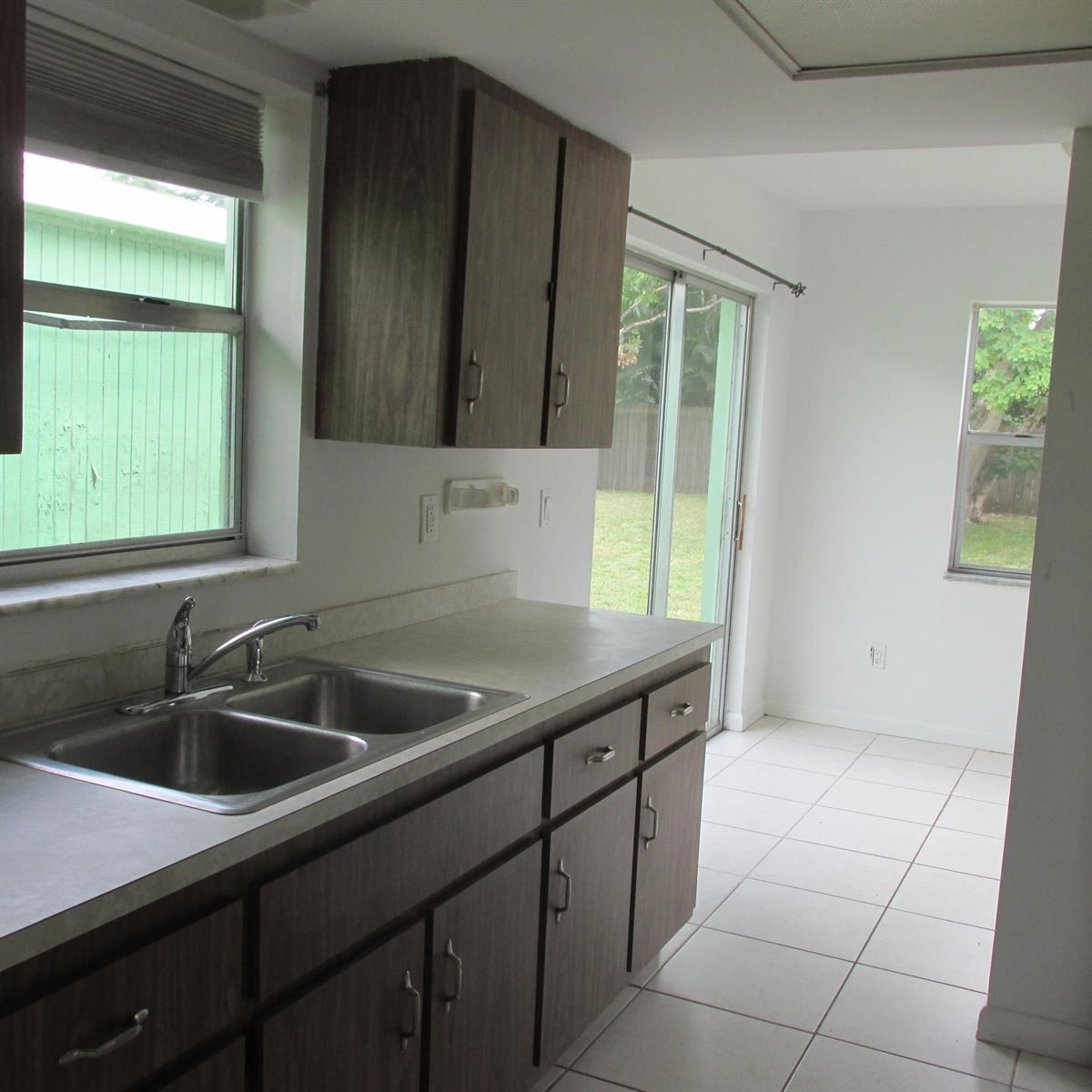 311 NW Byron Street, Port St. Lucie FL 34983 photo 2