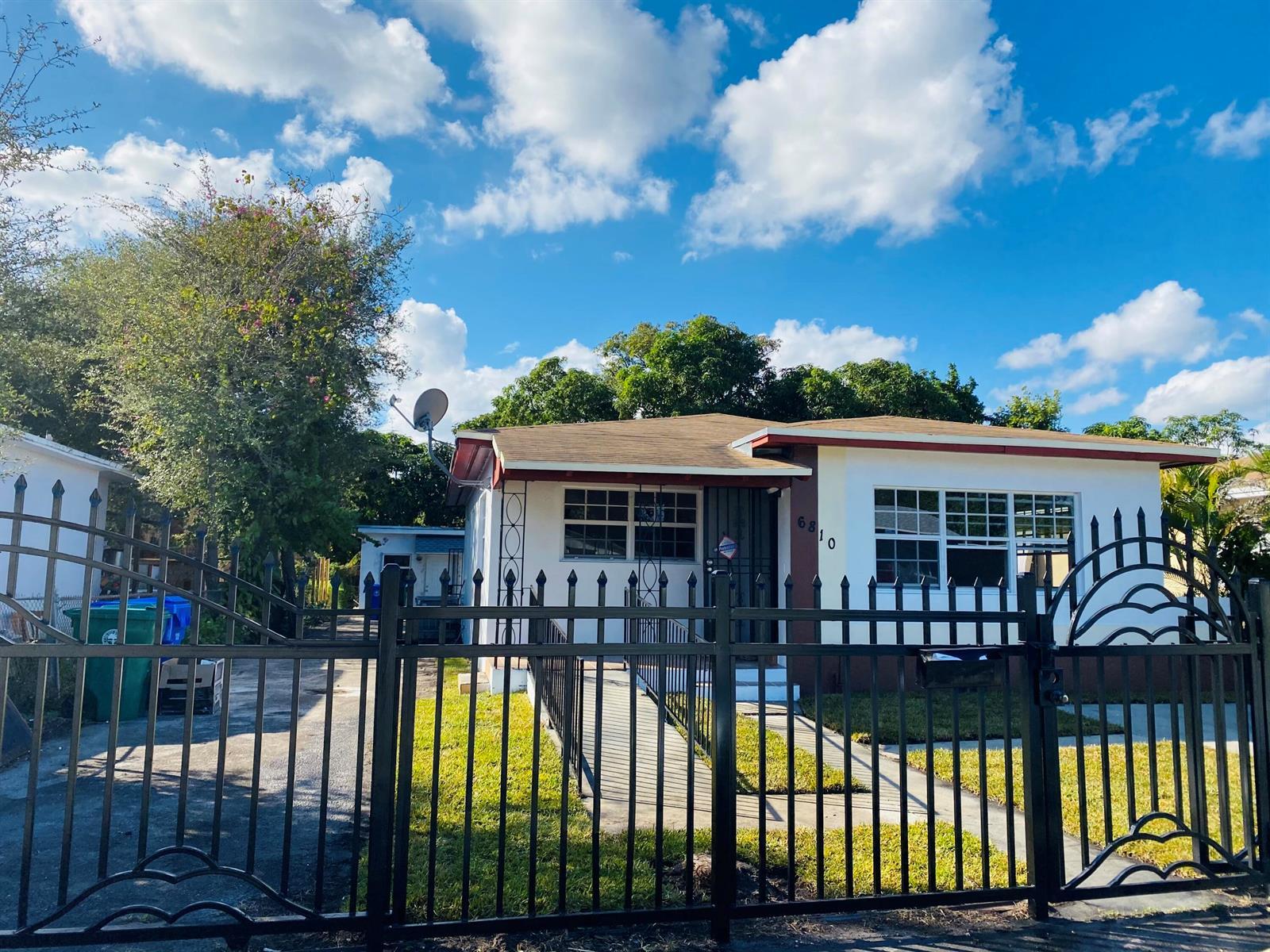 6810 NW 2nd Court, Miami FL 33150 photo 2