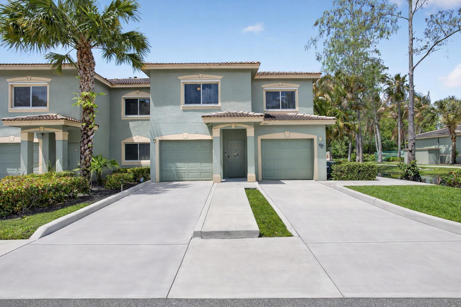 310 Crestwood Circle # 208, Royal Palm Beach FL 33411 photo 2