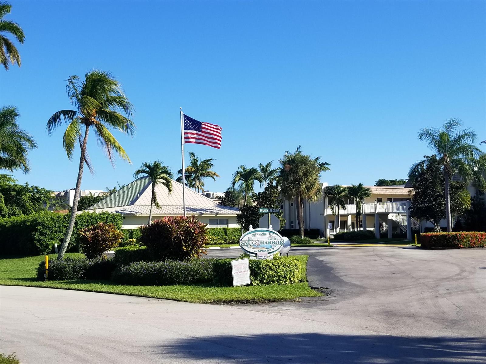 638 Snug Harbor Drive # E4, Boynton Beach FL 33435