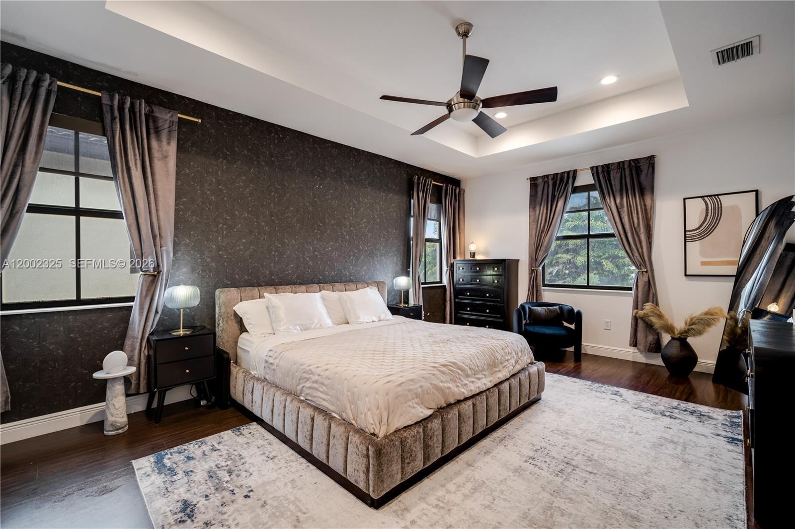 10045 NW 86th Ter, Doral FL 33178 photo 5