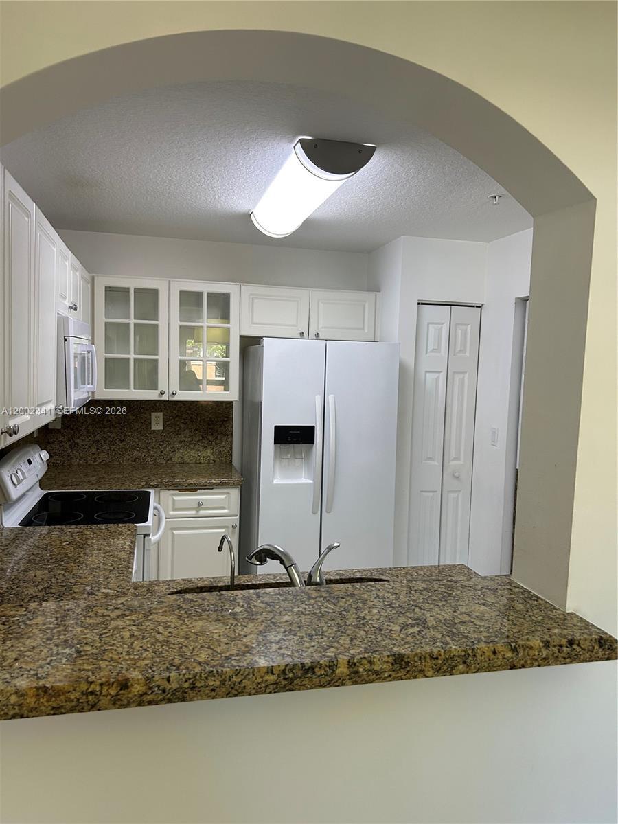 915 SW 143rd Ter # 2008, Pembroke Pines FL 33027 photo 3