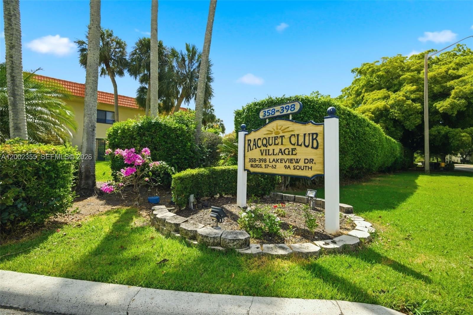 390 Lakeview Dr # 102, Weston FL 33326 photo 2