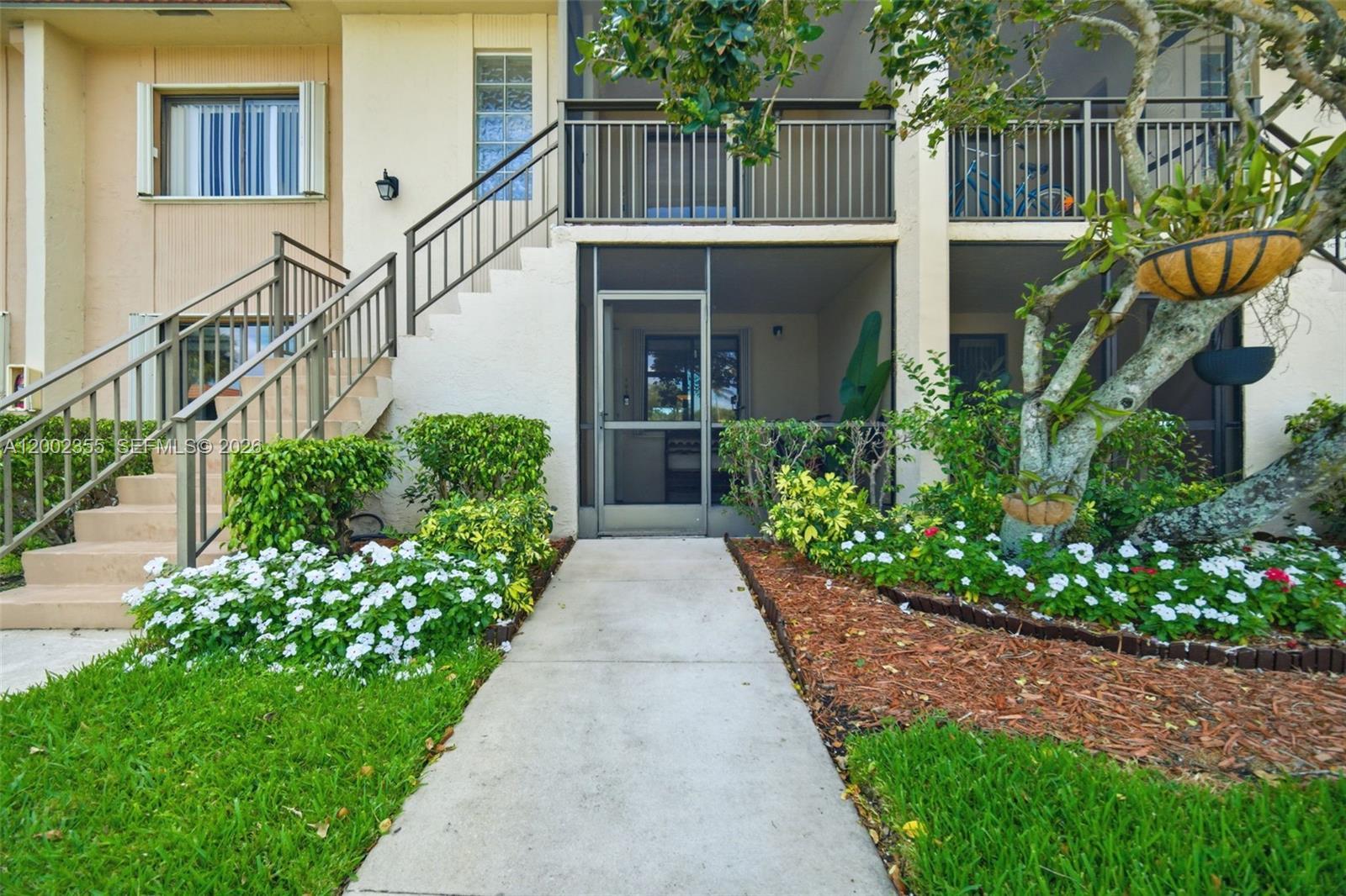 390 Lakeview Dr # 102, Weston FL 33326 photo 4