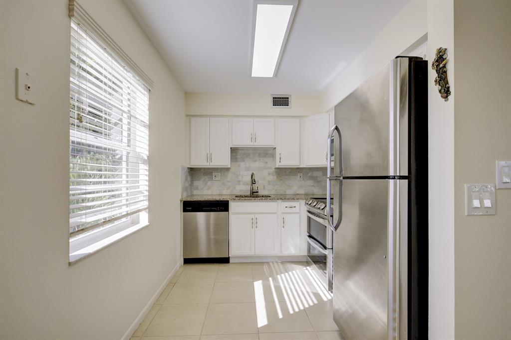 188 Piedmont D # 188, Delray Beach FL 33484 photo 2