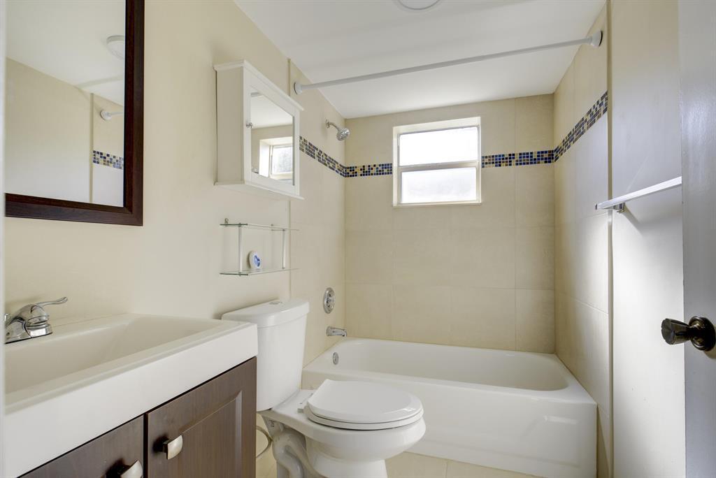 188 Piedmont D # 188, Delray Beach FL 33484 photo 3