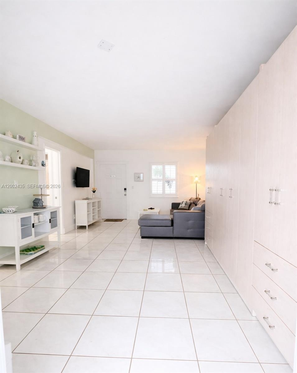 321 Wilson St # A105, Hollywood FL 33019 photo 3