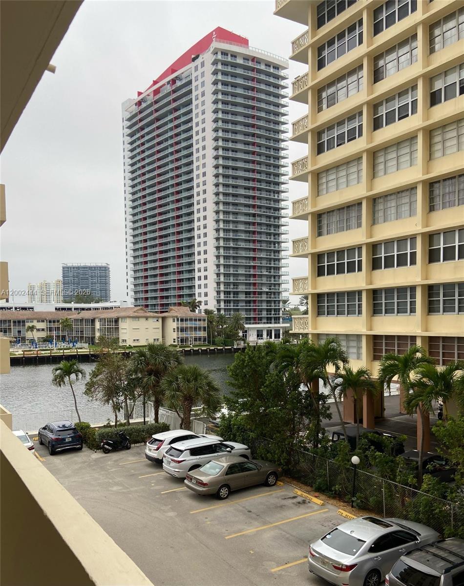 1833 S Ocean Dr # 309, Hallandale Beach FL 33009 photo 2