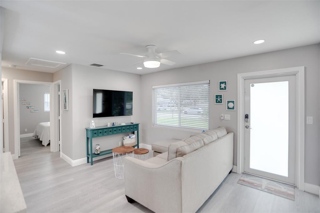 1437 NE 25th Street, Pompano Beach FL 33064 photo 3