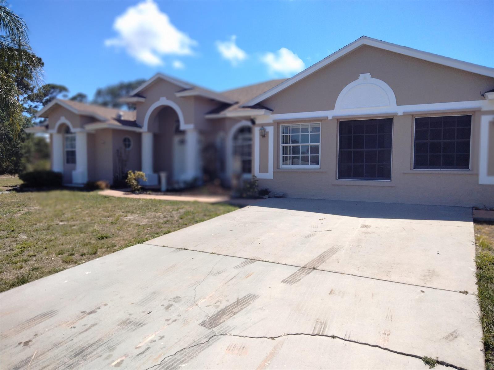 312 SW Buzby Court, Port St. Lucie FL 34953 photo 2